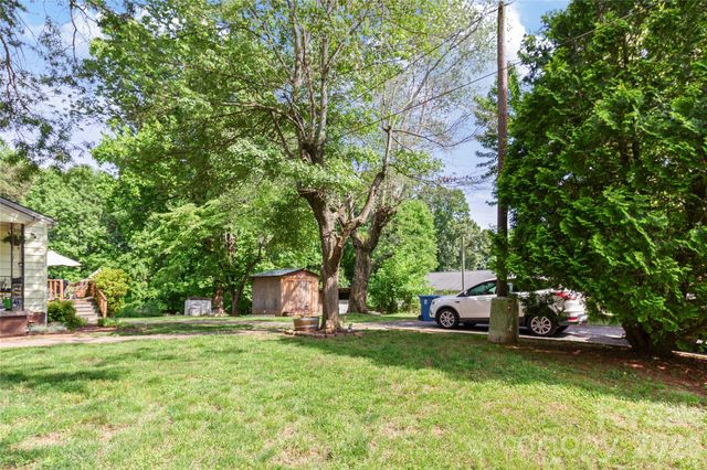 173 Liberty Road, Mocksville, NC 27028