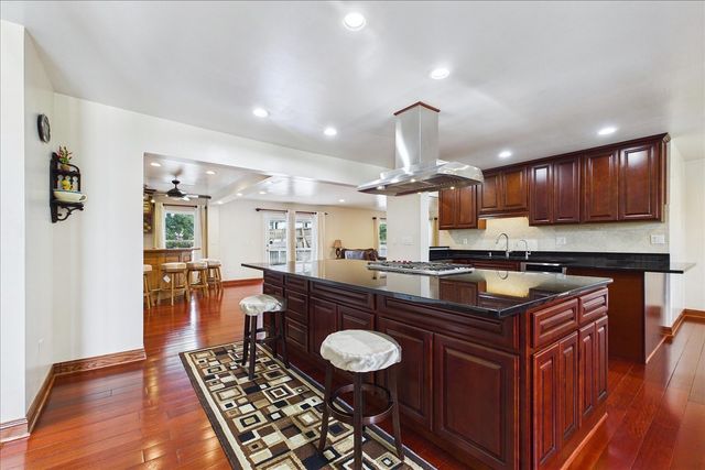 3604 Meadow Lane, Glenview, IL 60025