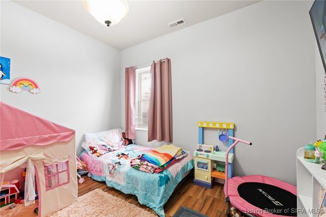 811 W 8th Street, New Albany, IN 47150