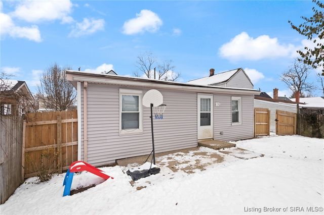 811 W 8th Street, New Albany, IN 47150