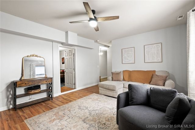 811 W 8th Street, New Albany, IN 47150