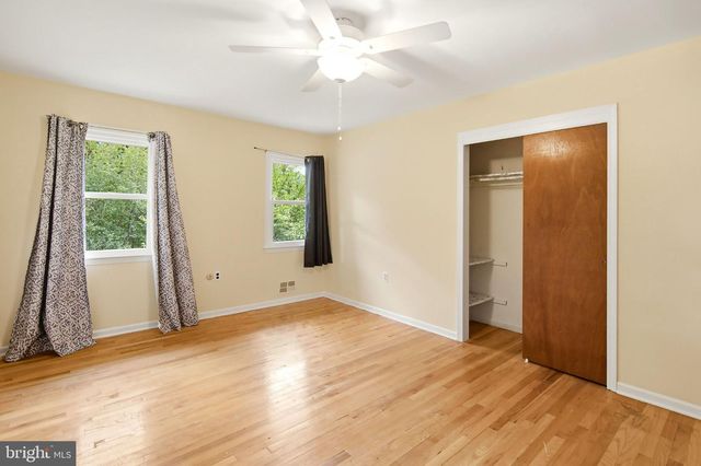 7 HATHAWAY DR, Princeton Junction, NJ 08550