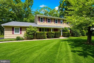 7 HATHAWAY DR, Princeton Junction, NJ 08550