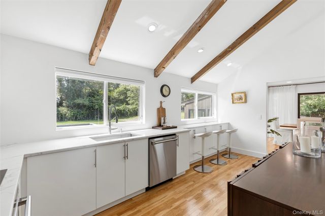 138 Longview Road, Southampton, NY 11968