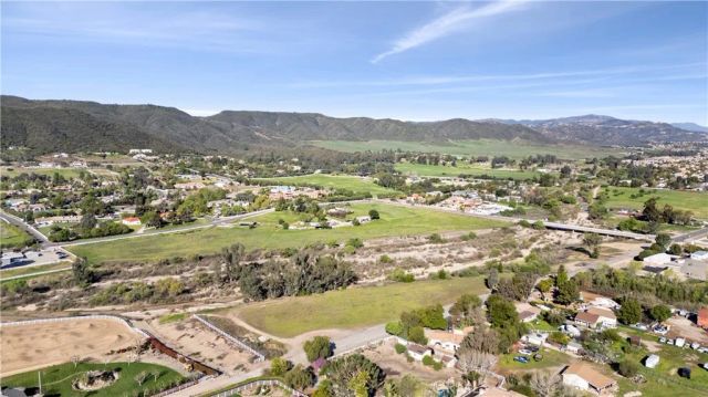 25070 Hayes, Murrieta, CA 92562