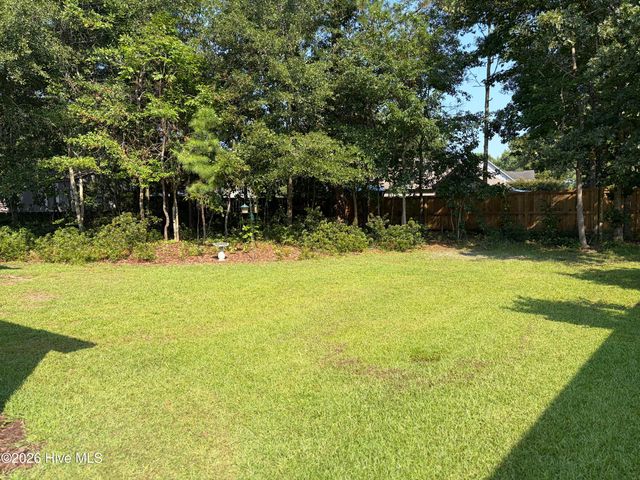 111 Yaupon Court, Hampstead, NC 28443