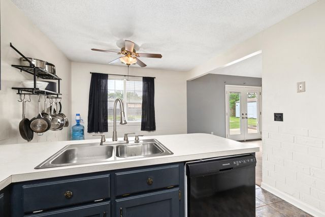 2915 Danville Lane, Sumter, SC 29153