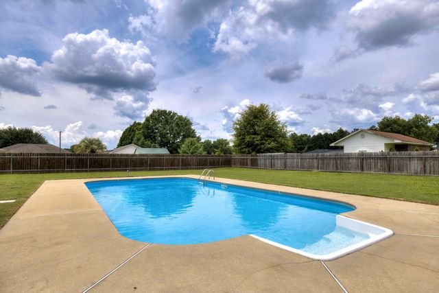 2915 Danville Lane, Sumter, SC 29153