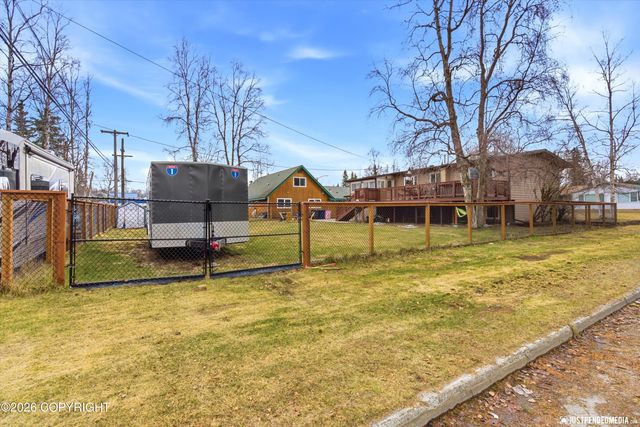 1301 Zarvis Place, Anchorage, AK 99508