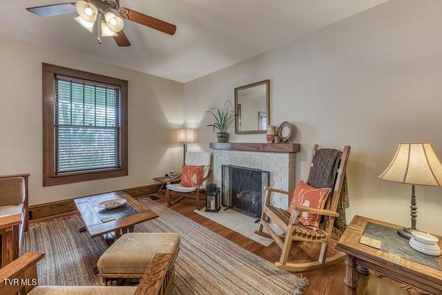 604 West Maple Street, Johnson City, TN 37604