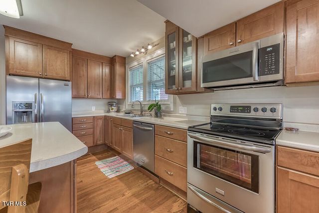 604 West Maple Street, Johnson City, TN 37604