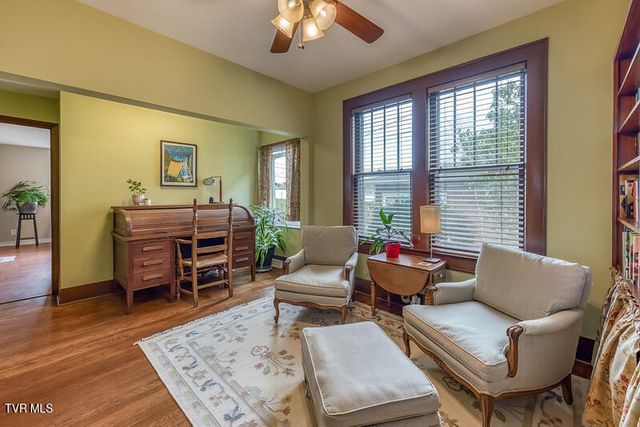 604 West Maple Street, Johnson City, TN 37604