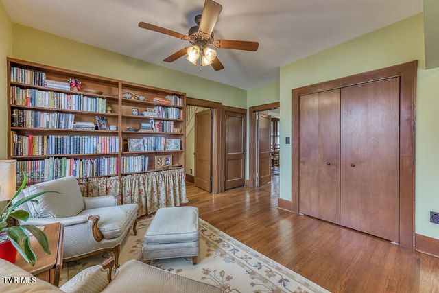 604 West Maple Street, Johnson City, TN 37604