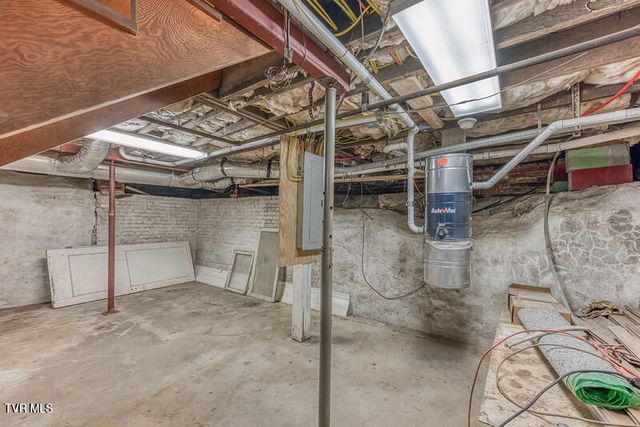 604 West Maple Street, Johnson City, TN 37604