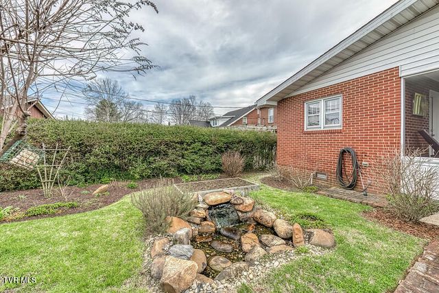 604 West Maple Street, Johnson City, TN 37604