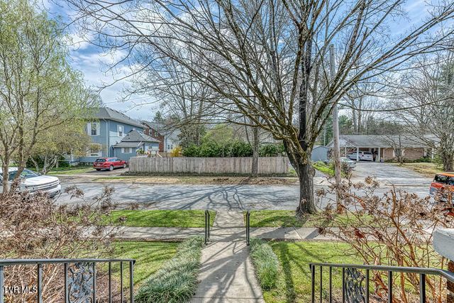 604 West Maple Street, Johnson City, TN 37604