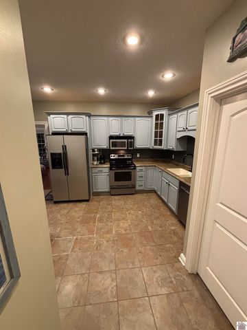 2255 Hal Drive, Murray, KY 42071