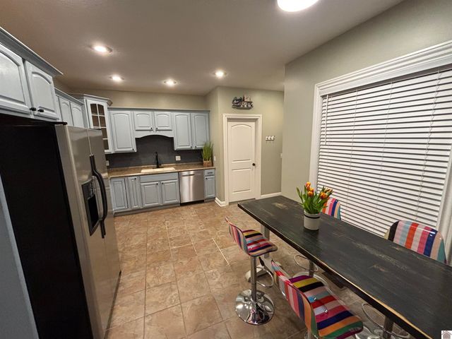 2255 Hal Drive, Murray, KY 42071