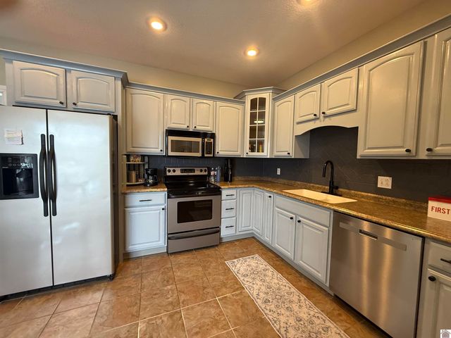 2255 Hal Drive, Murray, KY 42071