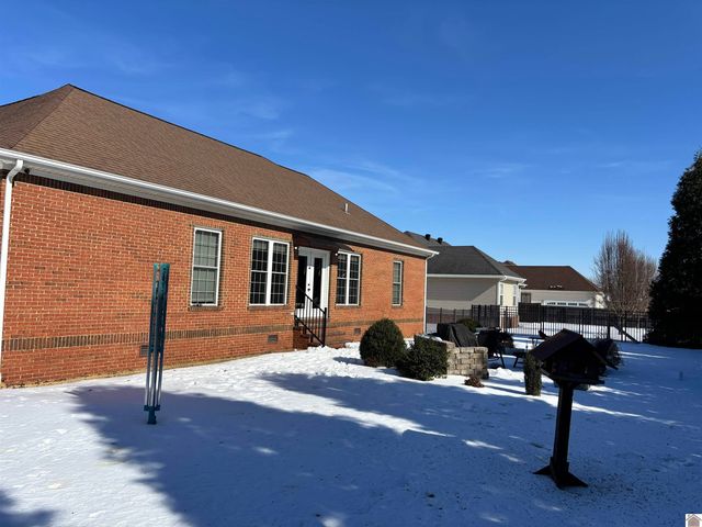 2255 Hal Drive, Murray, KY 42071