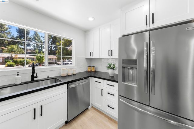 3033 Peppermint Dr, San Jose, CA 95148