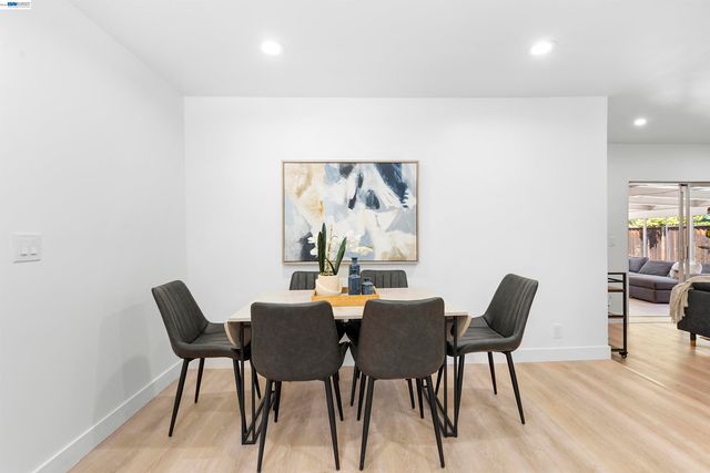 3033 Peppermint Dr, San Jose, CA 95148