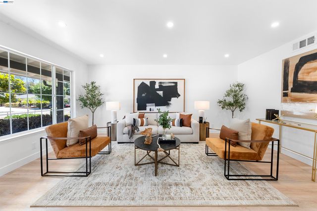 3033 Peppermint Dr, San Jose, CA 95148