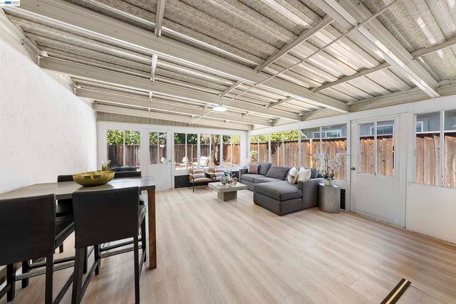 3033 Peppermint Dr, San Jose, CA 95148