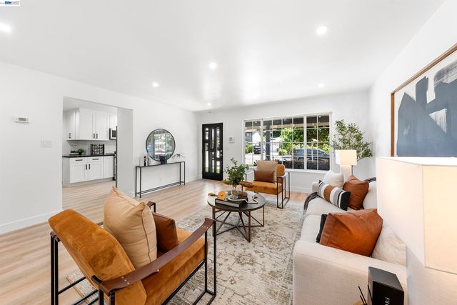 3033 Peppermint Dr, San Jose, CA 95148