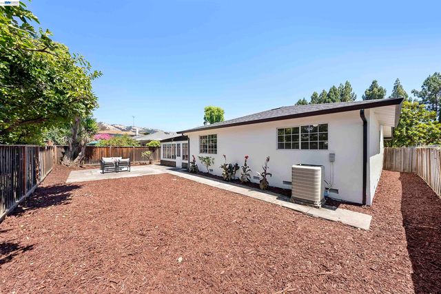 3033 Peppermint Dr, San Jose, CA 95148