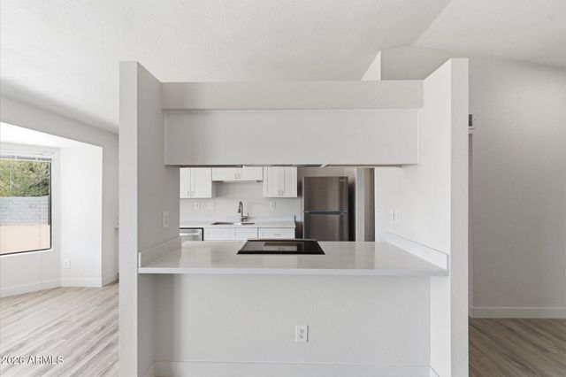 17626 N 34TH Street, Phoenix, AZ 85032