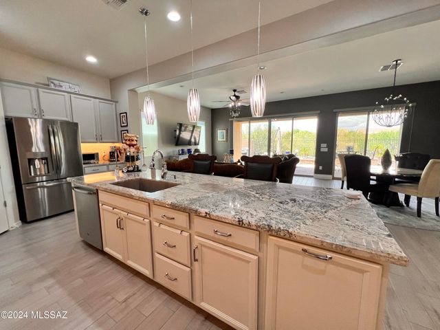 13289 N Rainbow Cactus Court, Oro Valley, AZ 85755