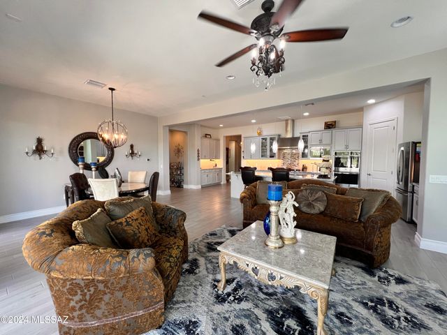 13289 N Rainbow Cactus Court, Oro Valley, AZ 85755