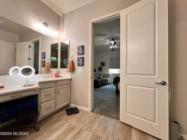 13289 N Rainbow Cactus Court, Oro Valley, AZ 85755