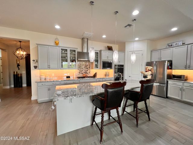 13289 N Rainbow Cactus Court, Oro Valley, AZ 85755