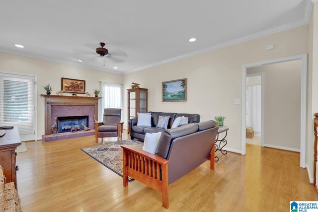 1515 CLOVER AVENUE, Gardendale, AL 35071