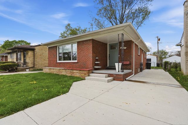 23005 Church Street, Oak Park, MI 48237