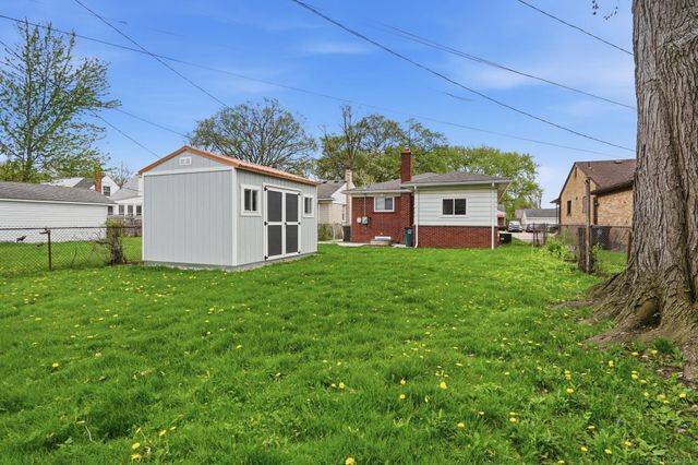 23005 Church Street, Oak Park, MI 48237