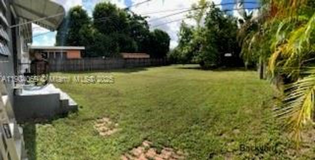 6300 NW 37th Ter 6300, Virginia Gardens, FL 33166