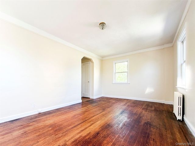 1941 Yates Avenue, Bronx, NY 10461