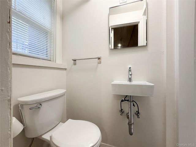 1941 Yates Avenue, Bronx, NY 10461