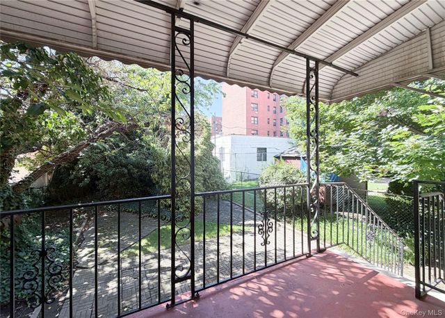 1941 Yates Avenue, Bronx, NY 10461