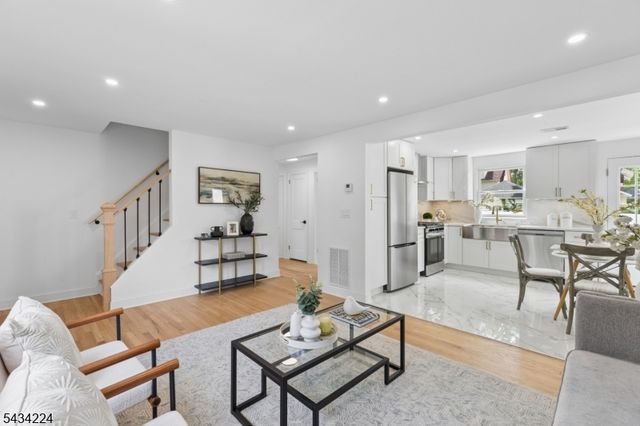 1314 Sunnyside Pl, Plainfield City, NJ 07060