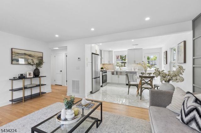 1314 Sunnyside Pl, Plainfield City, NJ 07060