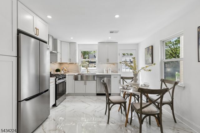 1314 Sunnyside Pl, Plainfield City, NJ 07060