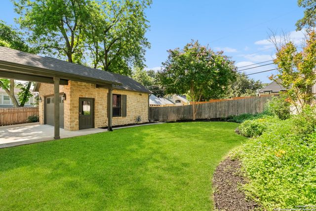 228 Cloverleaf, San Antonio, TX 78209