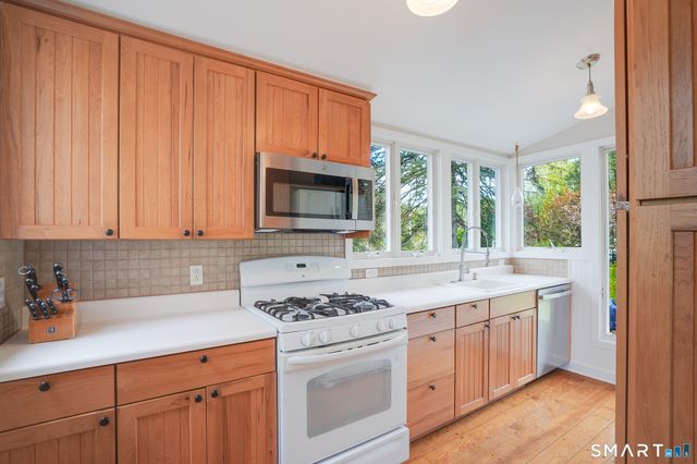 130 Ramapoo Road, Ridgefield, CT 06877