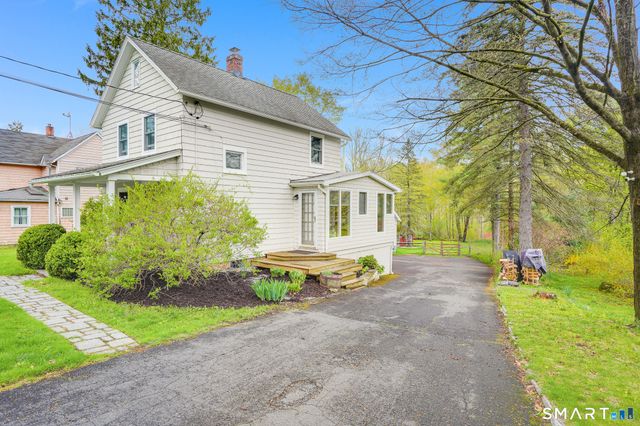 130 Ramapoo Road, Ridgefield, CT 06877