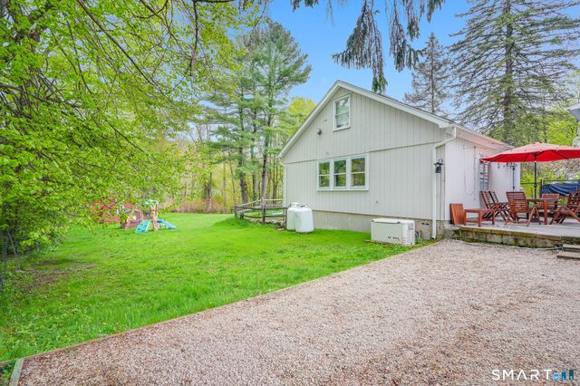 130 Ramapoo Road, Ridgefield, CT 06877