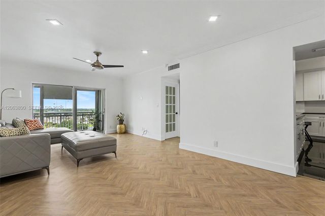 4400 Hillcrest Dr 1005A, Hollywood, FL 33021